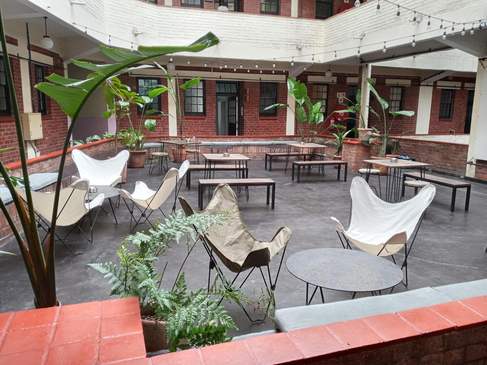Halo Hybrid Hotel Durban Exterior photo